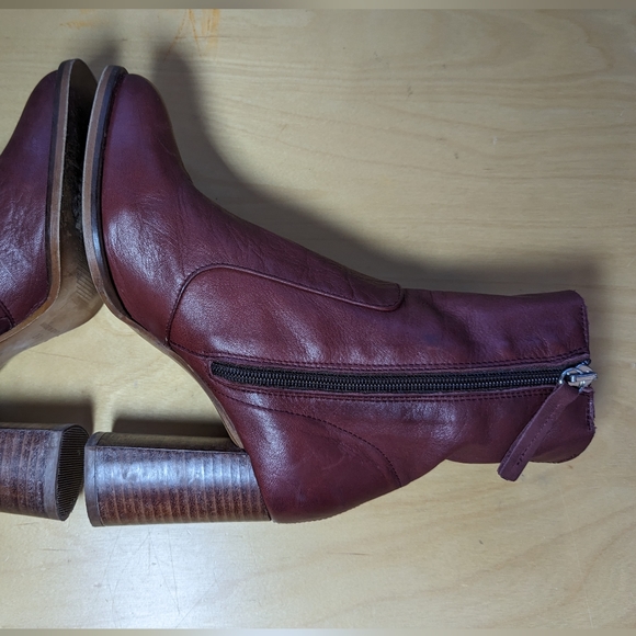 L'INTERVALLE Burgundy leather Boots! MADE IN SPAIN size 37= 6.5, 7 - Picture 7 of 9
